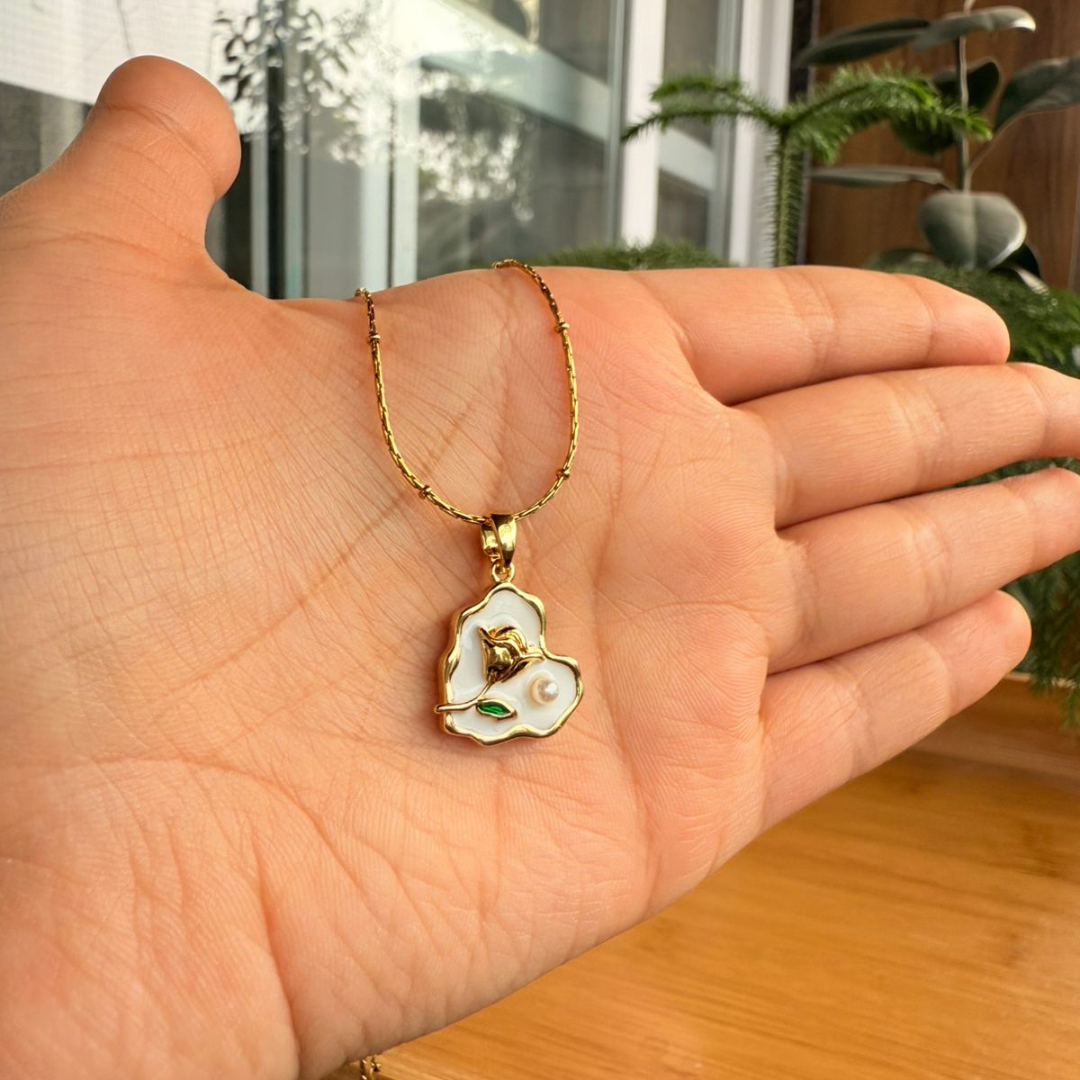 Golden heart necklace