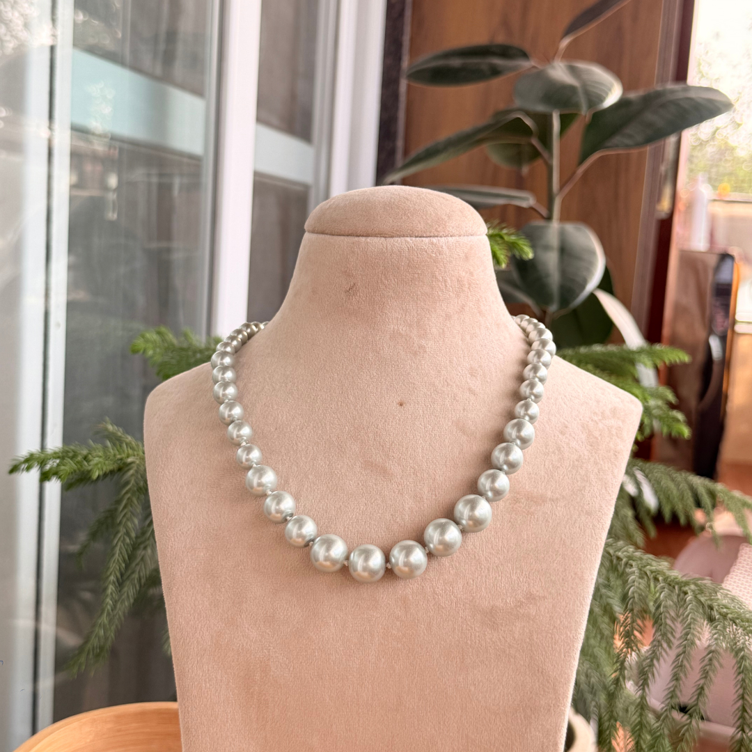D shell pearl necklace